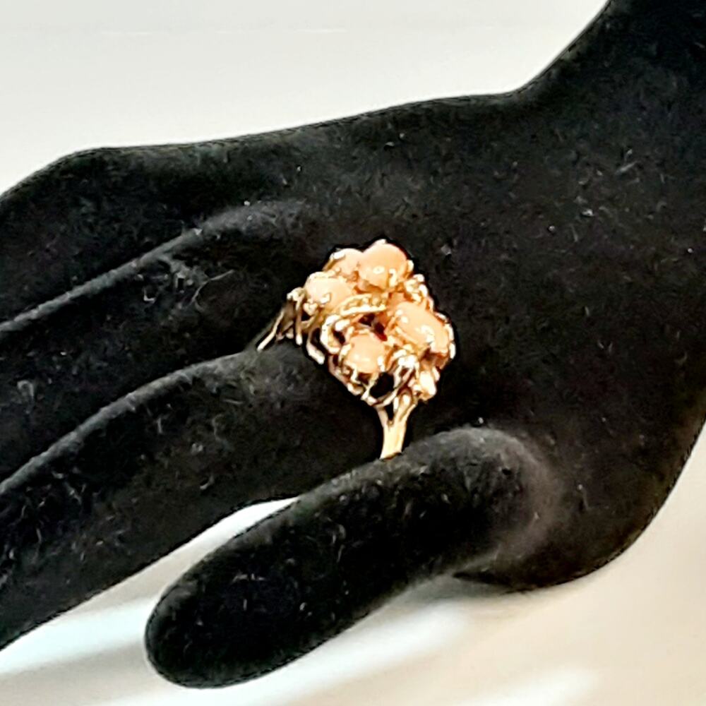 Oval Peach Pink Cluster Caobochon Ring Gold Tone Floral Design Size 5